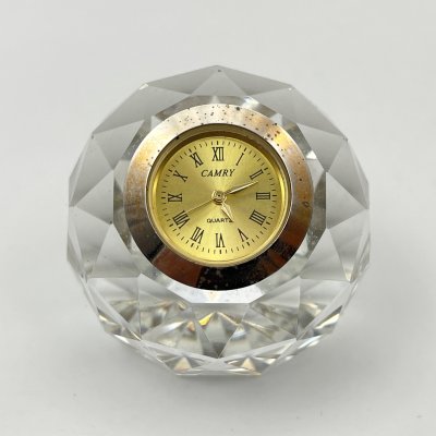 купить Настольные часы в форме многоугольника, стекло, металл, Азия, 1980-2000 гг.