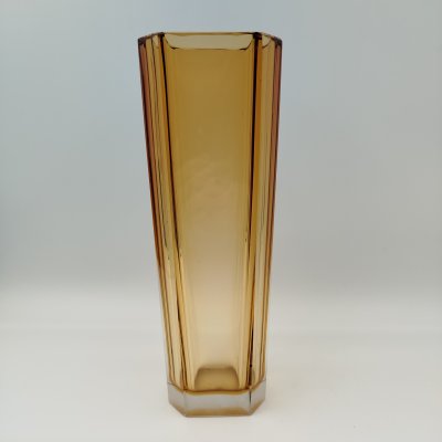 купить Ваза для цветов "Золотистая", автор Л.О. Юрген, хрусталь, широкая грань, шлифовка, Ленинградский завод художественного стекла (ЛЗХС), СССР, 1960-1980 гг.