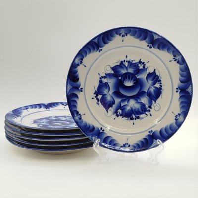 купить Набор из 6-ти десертных тарелок с цветочным декором, ав. Пятнова, фарфор, роспись, Гжельская фарфоровая мануфактура «Галактика», Российская Федерация, 1991-2015 гг.