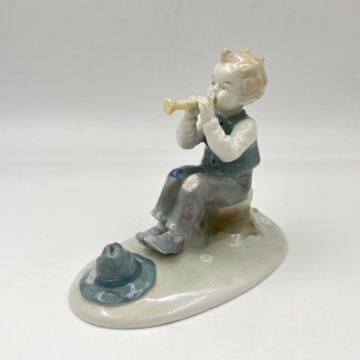 купить Статуэтка "Мальчик с дудочкой", фарфор, роспись, Metzler & Ortloff, Германия, 1950-1972 гг.