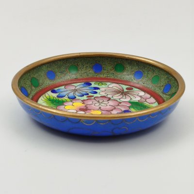 купить Розетка с цветочным декором на зеленом фоне, латунь, перегородчатая эмаль (клуазоне), Китай, 1950-1960 гг.