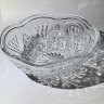 Купить Конфетница с фигурным краем и резным декором, стекло, стекло, СССР, 1970-1990 гг.