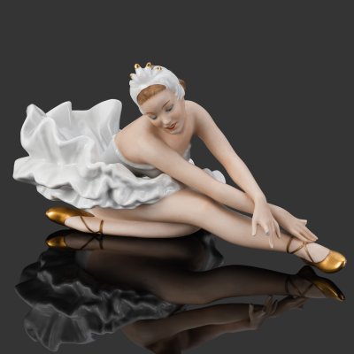 купить Статуэтка "Сидящая балерина", фарфор, роспись, золочение, Schaubach-Kunst, Wallendorf, Германия, 1953-1962 гг.