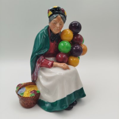 купить Статуэтка "The Old Ballon seller" ("Продавщица воздушных шаров"), автор Лесли Харрадайн, фарфор, роспись, Royal Doulton, Великобритания, 1920-1950 гг.