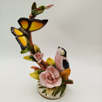 купить Статуэтка "Птица и бабочка на цветке", фаянс, роспись, Италия, 1970-1990 гг.