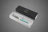 Купить Шариковая ручка Parker Jotter K60, цвет мятный (Tiffany),стержень: M, цвет чернил: blue в подарочной коробке, Металлы: нержавеющая сталь, пластик, 2026 г.