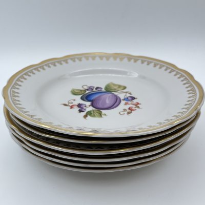 купить Набор из 6-ти десертных тарелок, украшенных растительным декором, фарфор, роспись, золочение, Коростенский фарфоровый завод (КФЗ), СССР, 1970-1990 гг.
