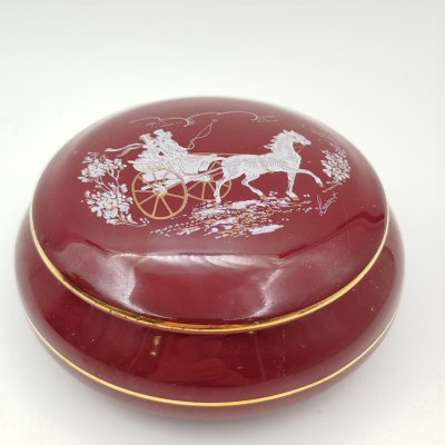 купить Шкатулка бордового цвета "Экипаж", фаянс, крытье, деколь, Франция, 1980-2000 гг.