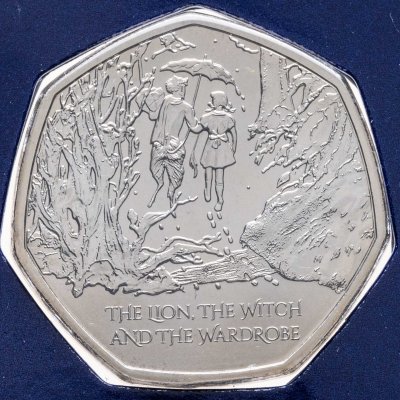 купить Великобритания 50 пенсов 2023 "Хроники Нарнии - Лев, Колдунья и Волшебный шкаф" в коинкарте