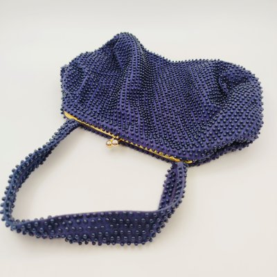 купить Сумочка дамская винтажная темно-синего цвета, с фермуаром (внутри штамп), ткань, бисер, металл, Западная Европа, 1950-1980 гг.