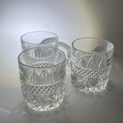 купить Набор из 3 больших стопок с резным геометрическим декором, хрусталь, алмазная грань, СССР, 1970-1990 гг.