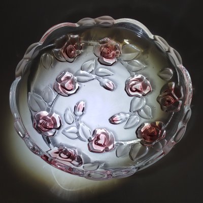 купить Блюдо сервировочное (конфетница) с рельефным цветочным декором, цветное стекло, матирование, Walther Glas, Германия, 1990-2010 гг.