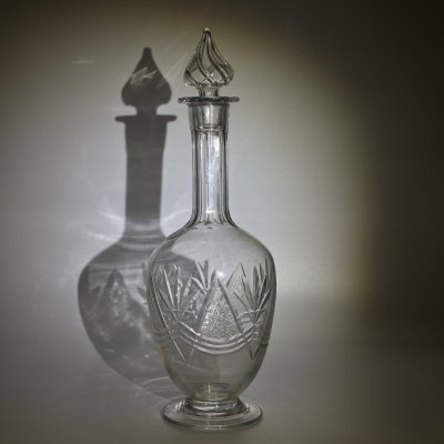 купить Штоф (графин) с резным декором, стекло, резьба, СССР, 1950-1970 гг.