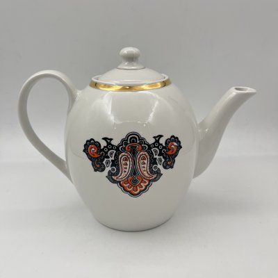 купить Чайник "Ауструму", фарфор, деколь, золочение, Рижский фарфорово-фаянсовый завод, СССР, 1970-1980 гг.