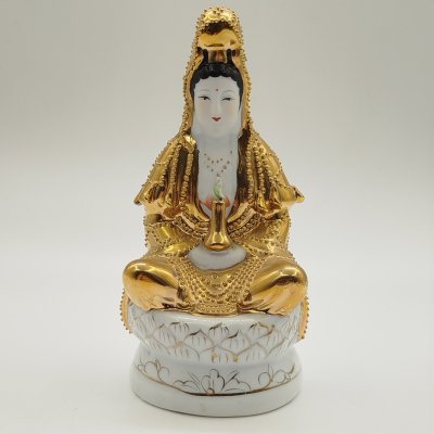 купить Статуэтка "Богиня милосердия Бодхисаттва Гуань Инь" (Гуаньинь), фарфор, роспись, золочение, Китай, 1970-1990 гг.