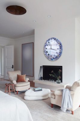 Купить Часы настенные "Голубые самоцветы", авторская ручная работа в технике Resin Art, Глянцевое 3D покрытие, натуральный камень, Россия, 2020 г.