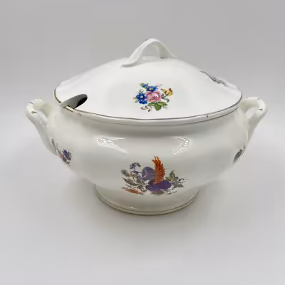 купить Супница с цветочным декором, фарфор, золочение, деколь, Конаковский фаянсовый завод им. М.И. Калинина (ЗиК Конаково), СССР, 1959-1962 гг.