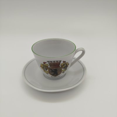 купить Кофейная пара сувенирная, украшенная гербом города Berlin, фарфор, обводка, деколь, золочение, ГДР, 1960-1980 гг.