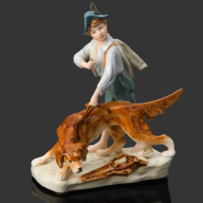 купить Статуэтка "Охотник с собакой", фарфор, аэрография, Royal Dux, Чехия, 1993-2010 гг.