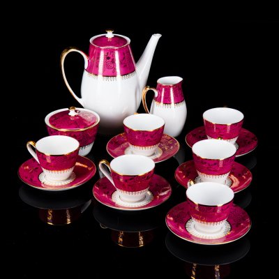 купить Сервиз кофейный на 6 персон, украшенный золотыми цветами по малиновому фону, в коробке, фарфор, деколь, крытье, золочение, Moritz Zdekauer (MZ), Чехословакия, 1945-1970 гг.