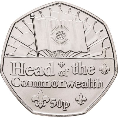 купить Гернси 50 пенсов 2022 "Титулы Королевы - Глава Содружества"