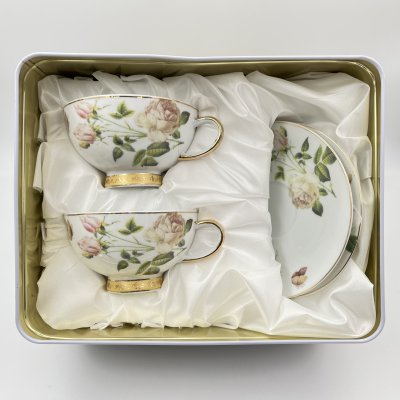 купить Набор чайных пар винтажный, с цветочным декором на 2 персоны (в подарочной упаковке), Veroni, фарфор, деколь, золочение, Польша, 1990-2010 гг.