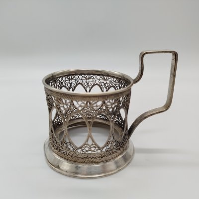 купить Подстаканник с ажурным цветочным декором, металл, скань, Мстерская художественная фабрика «Ювелир», СССР, 1960-1990 гг.
