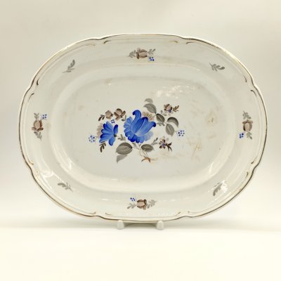 купить Сервировочное блюдо овальной формы с цветочным декором, фаянс, роспись, золочение, Конаковский фаянсовый завод им. М.И. Калинина (ЗиК Конаково), СССР, 1957 г.