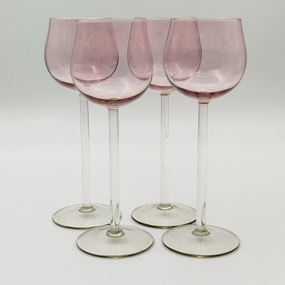 купить Набор бокалов розового оттенка для крепких напитков на 4 персоны, цветное стекло, люстр, Калининский стекольный завод «Тверис», СССР, 1970-1990 гг.