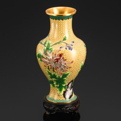 купить Ваза с изображением астр, в комплекте с подставкой, латунь, клуазоне (перегородчатая эмаль), дерево, Китай, 1950-1970 гг.