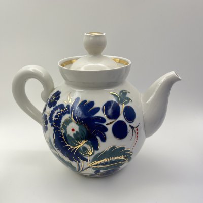 купить Чайник доливной "Синие цветы", фарфор, роспись, золочение, Городницкий фарфоровый завод, СССР, 1970-1990 гг.