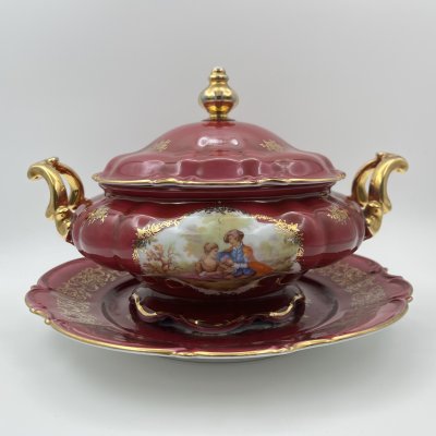 купить Супница на большом блюде - подносе, украшенная изображением галантных сцен, Leni or Erich Parbus, фарфор, крытье, деколь, золочение, Бавария, 1960-1980 гг.