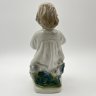 Купить Статуэтка "Девочка с венком", скульптор Т. Н. Сапожникова, фарфор, роспись, золочение, Турыгинский фарфоровый завод артели «Художественная керамика» (Гжель), СССР, 1950-1960 гг.
