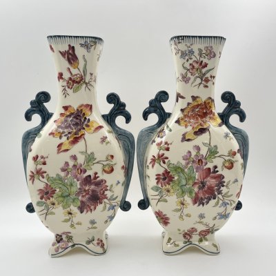 купить Вазы парные в стиле Модерн, с цветочным декором, Longchamp Terre De Fer, фаянс, роспись, Франция, 1890-1920 гг.