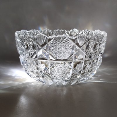 купить Салатник круглой формы с резным геометрическим декором, хрусталь, пресс, СССР, 1970-1990 гг.