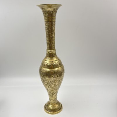 купить Ваза в восточном стиле, декорированная растительным орнаментом, латунь, гравировка, Индия, 1970-1990 гг.