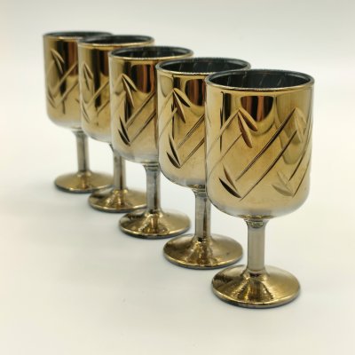 купить Набор рюмок на 5 персон, украшенных геометрическим декором, стекло, золочение, Ленинградское объединение электронного приборостроения «Светлана», СССР, 1970-1990 гг.