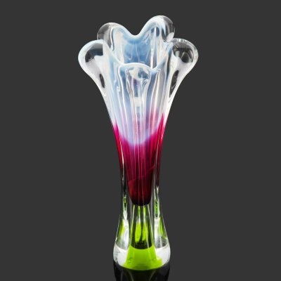 купить Ваза для цветов в стилистике дизайнера Josef Hospodka, цветное стекло, гутная техника, Хршибский стекольный завод (Chřibská), Чехословакия, 1970-1990 гг.