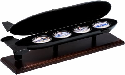 купить Фиджи набор из 4-х монет 2 доллара 2010 "Подводные лодки мира" в подарочном футляре, с сертификатом