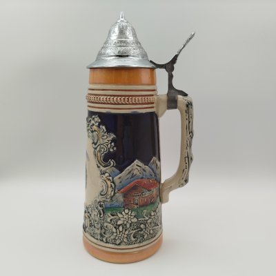 купить Кружка пивная с крышкой, украшенная пейзажем европейского города, керамика, олово, серебрение, деколь, золочение, крытье, Original King, Германия, 1970-1990 гг.