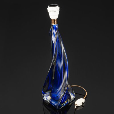 купить Лампа настольная ярко-синего цвета, спиралевидной формы, стекло, гутная техника, Бельгия, 1950-1970 гг.