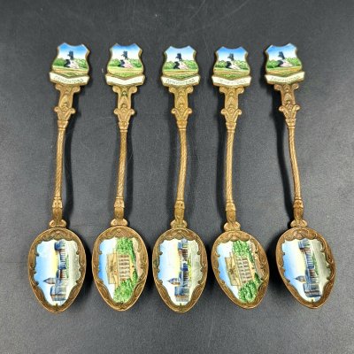купить Набор из пяти сувенирных ложек "Ленинград", металл, эмаль, СССР, 1970-1990 гг.