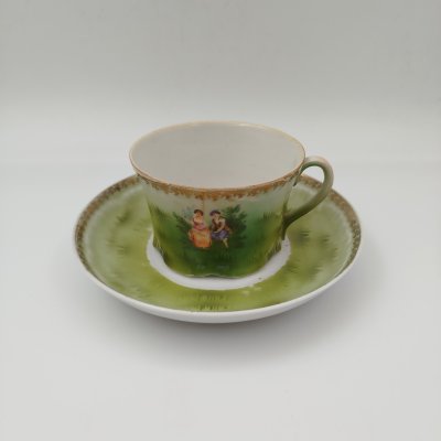 купить Пара чайная, украшенная пасторальной сценой, фарфор, деколь, золочение, Дмитровский фарфоровый завод (ДФЗ Вербилки), СССР, 1924-1927 гг.