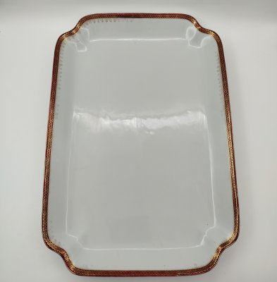 купить Поднос прямоугольной формы с красно-золотой орнаментальной каймой, фабрика "Zeh, Scherzer & Co", фарфор, обводка, золочение, Германия, 1880-1918 гг.