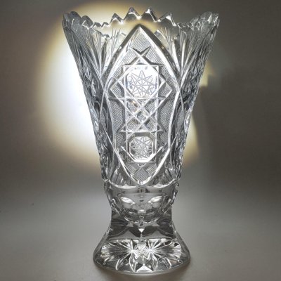 купить Ваза для цветов с резным декором, хрусталь, алмазная грань, СССР, 1970-1990 гг.