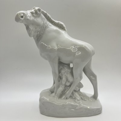 купить Статуэтка "Лось", скульптор Б. Я. Воробьёв (под реставрацию), фарфор, Ленинградский фарфоровый завод (ЛФЗ), СССР, 1950-1960 гг.