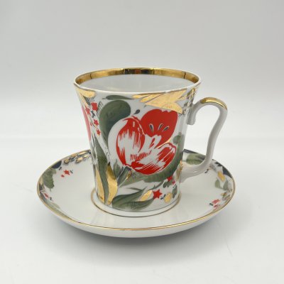 купить Бокал чайный "Красный тюльпан", автор Григорьева Л.И., фарфор, деколь, роспись, золочение, Ленинградский фарфоровый завод (ЛФЗ), СССР, 1970-1991 гг.