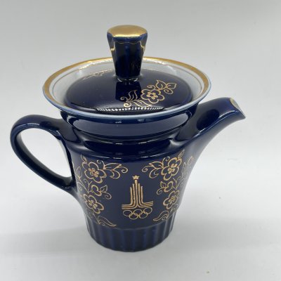 купить Чайник заварочный "Олимпиада 80", фарфор, кобальт, золочение, Бронницкий завод фарфоровых изделий «Возрождение», СССР, 1980 г.