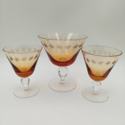 купить Набор из 2 фужеров и креманки "Золотая свадьба" янтарного цвета на массивных ножках, автор Рогов Е.И., хрусталь, гравировка, Гусевской хрустальный завод (Гусь-Хрустальный), СССР, 1970-1990 гг.