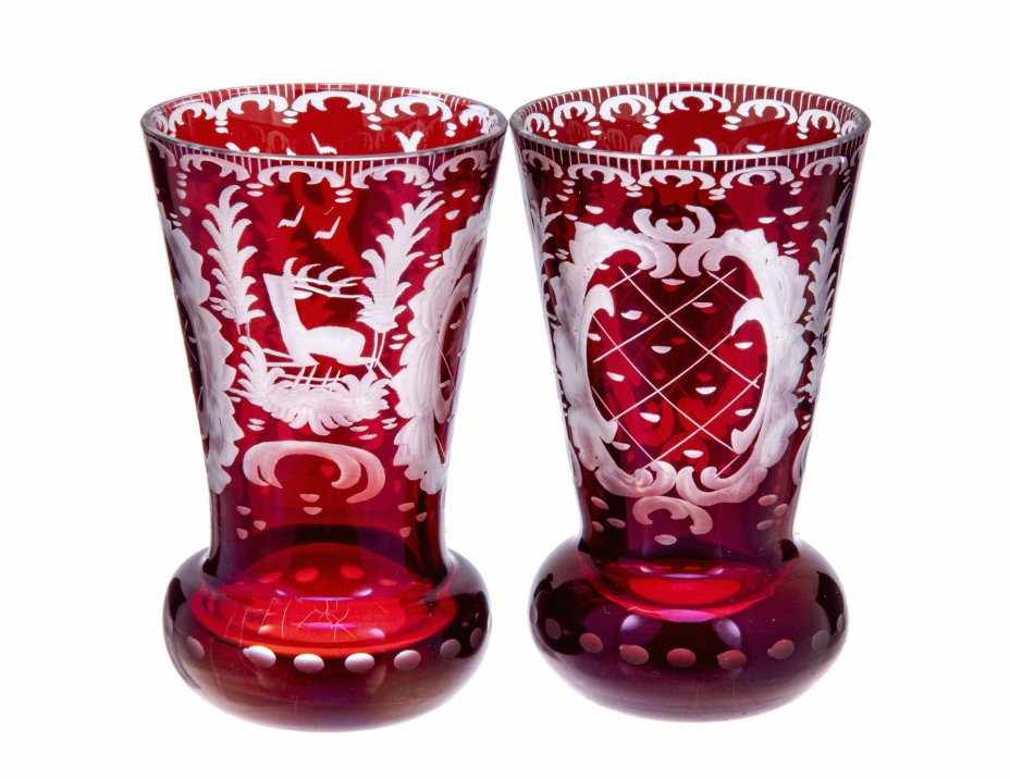купить Парные вазы "Охота", стекло, резьба, мануфактура "Egermann", Чехия, 1940-1970 гг.
